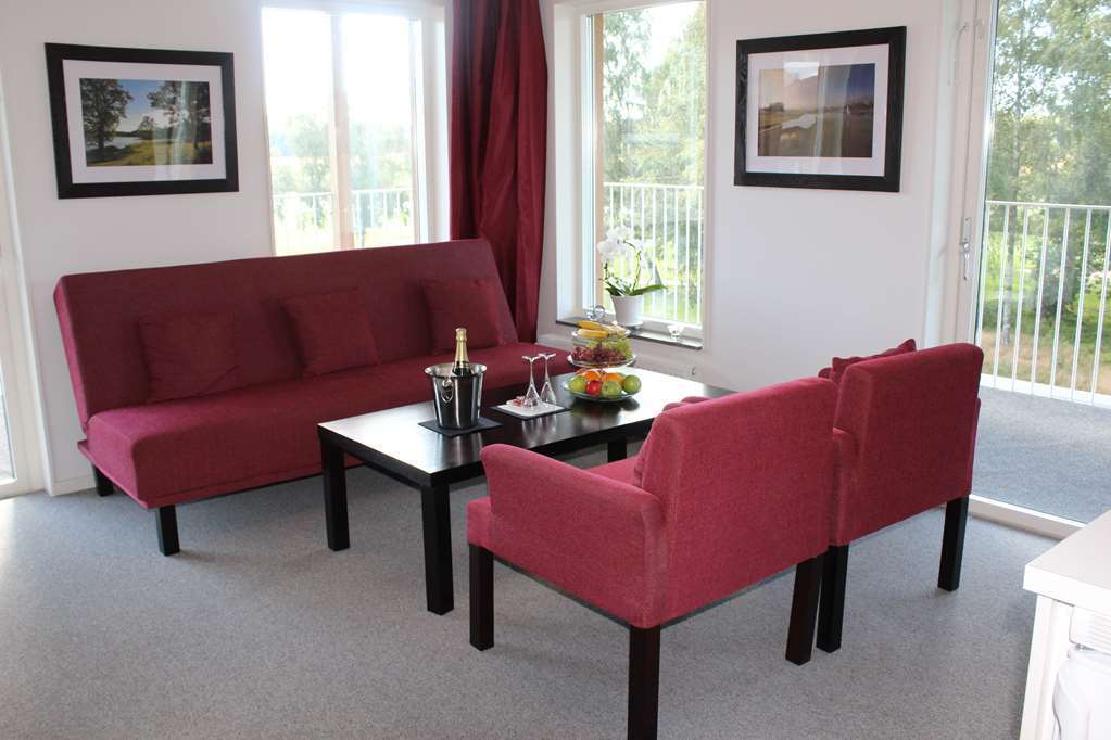 First Hotel Lindoe Park Vallentuna Ruang foto